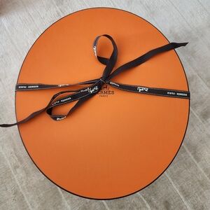 Authentic Hermès Hat Box 13x11¼x6½